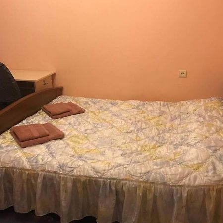 Уютненькая Квартирка كييف المظهر الخارجي الصورة